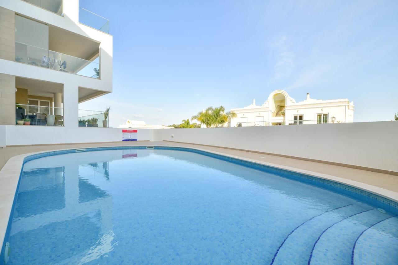Pola Seaview By Moje Apartment *