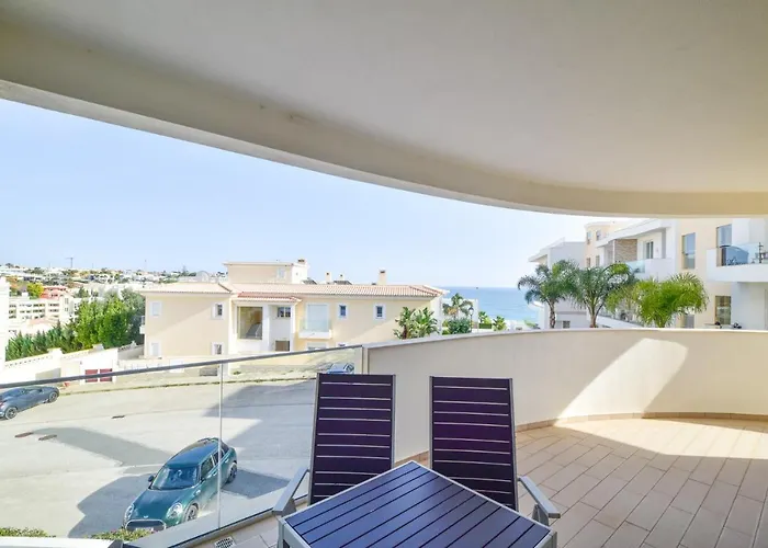 Pola Seaview Apartment By Moje Holiday