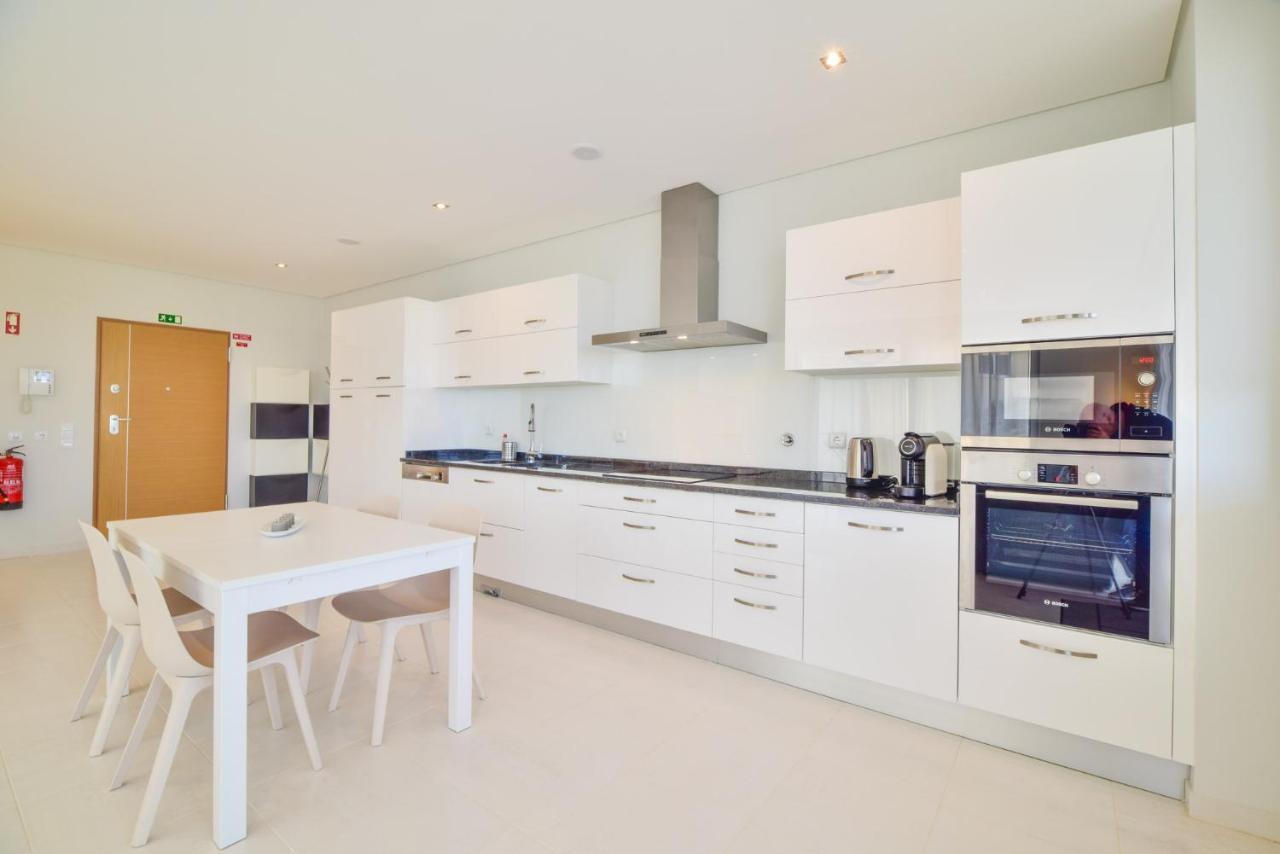 Pola Seaview By Moje Apartment