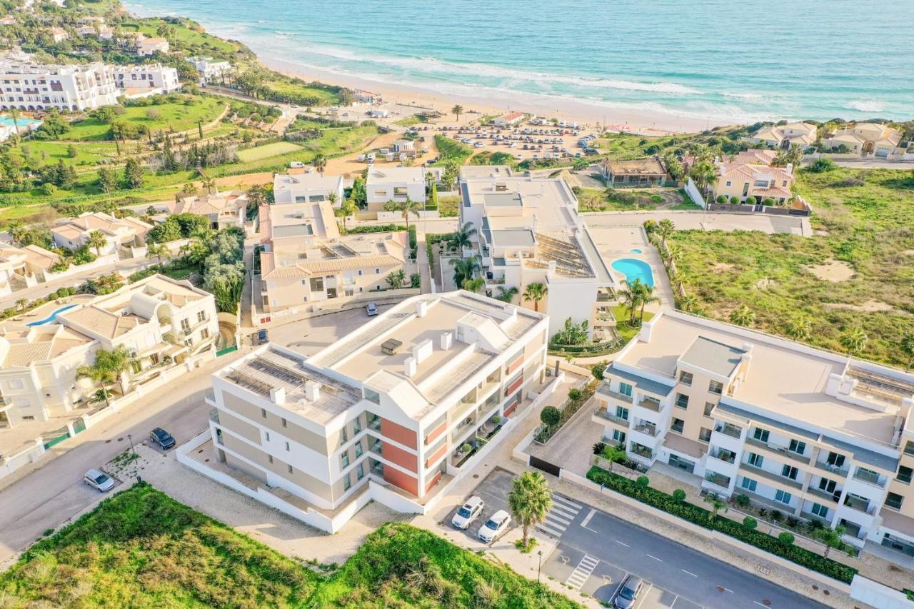 Pola Seaview By Moje Apartment